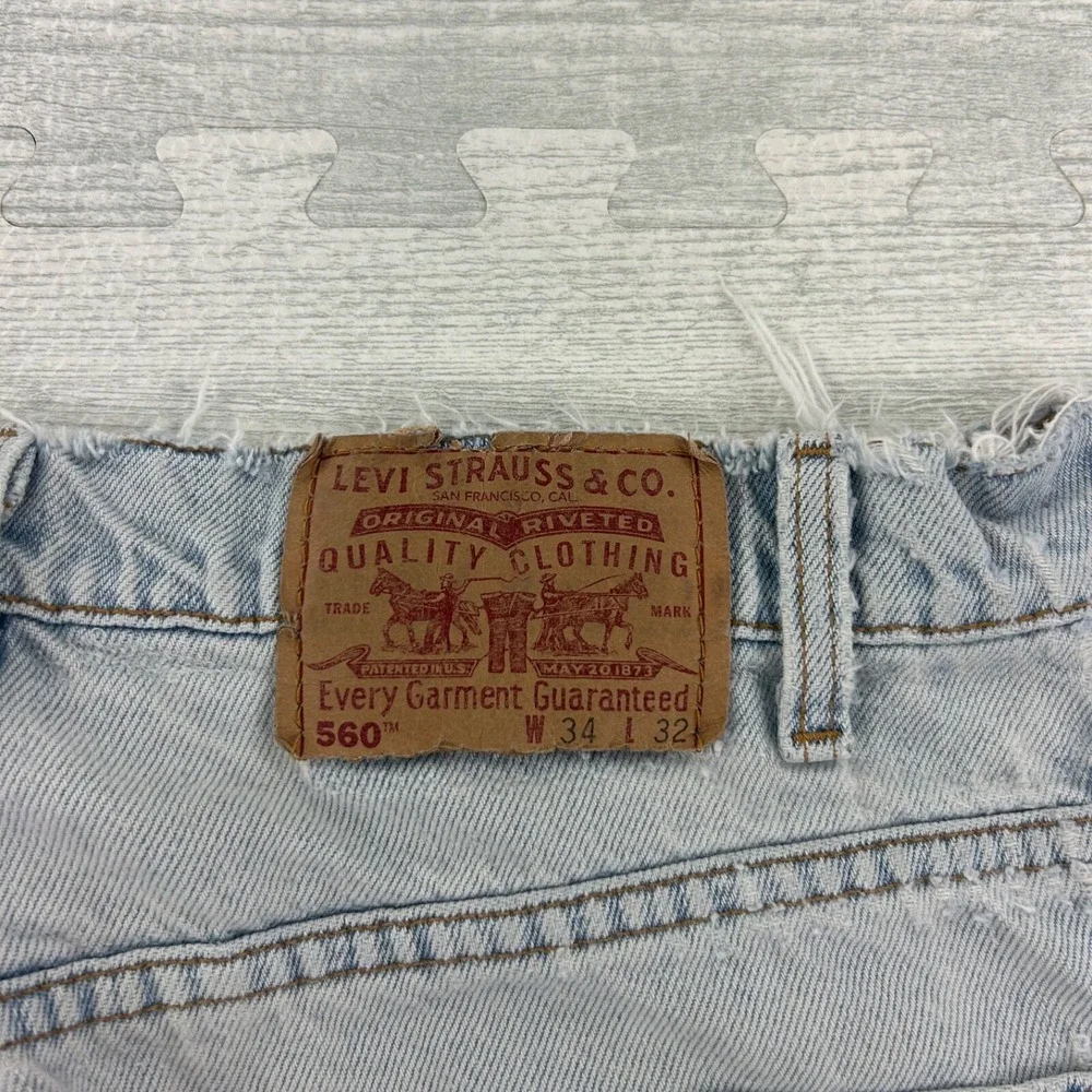 Vintage 90s Levi's 560 Jeans‎ Size 34x32 Blue Light Wash Denim Loose Fit Tapered